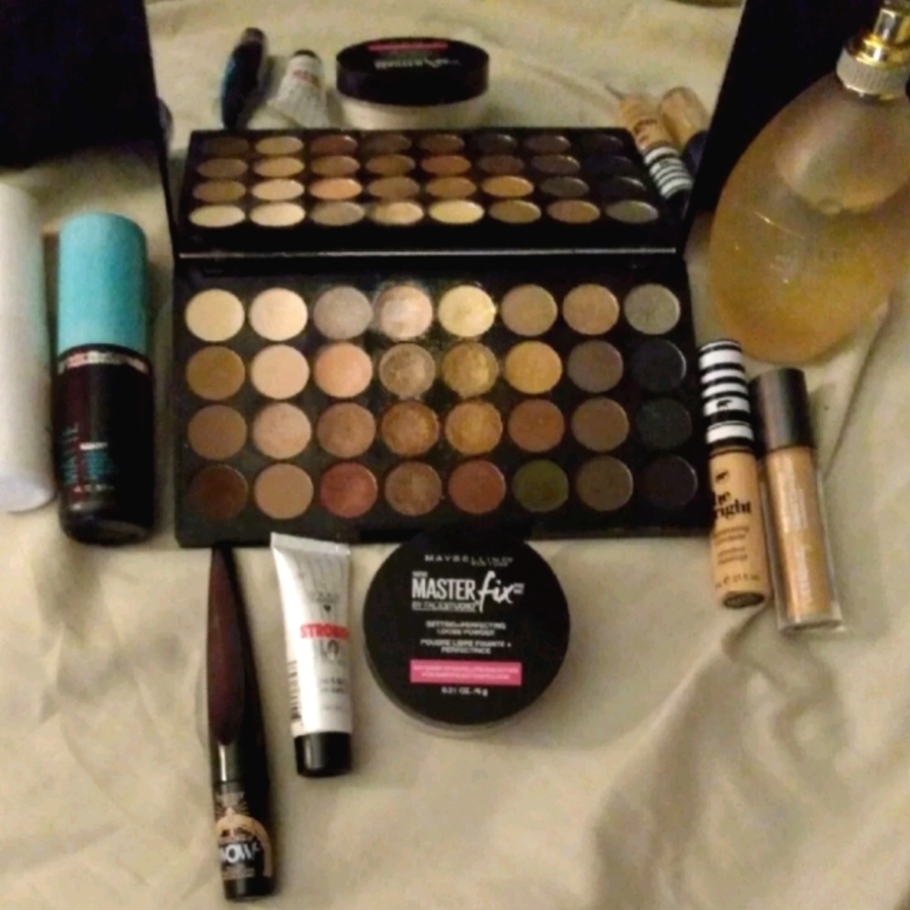 Makeup lot